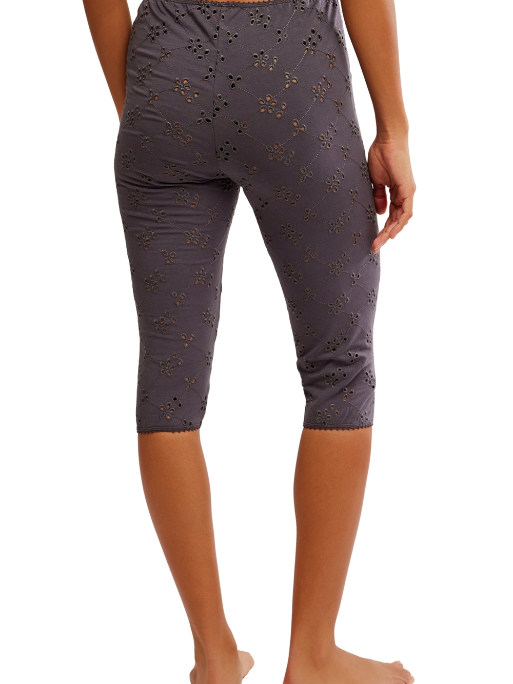 NWT Intimately Free People Full Bloom Eyelet Capri Pajama Sleep Pants Size L - Picture 3 of 11